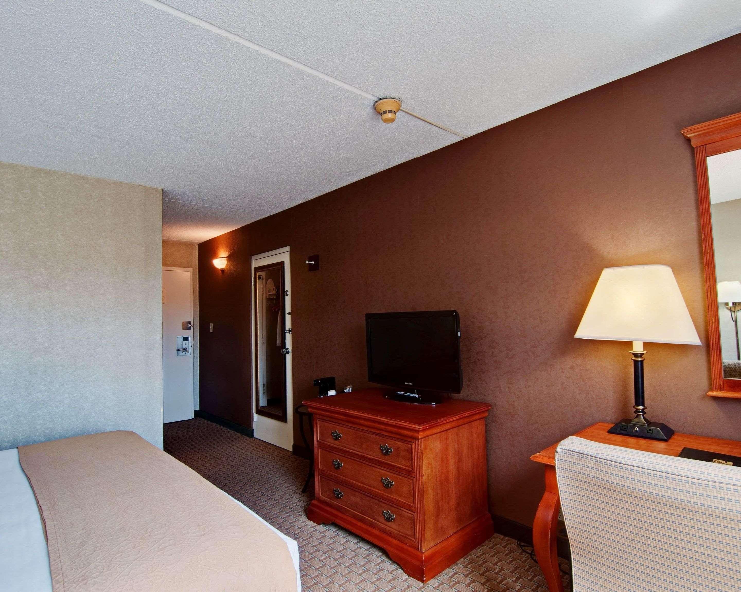 Quality Inn Beckley Exterior photo